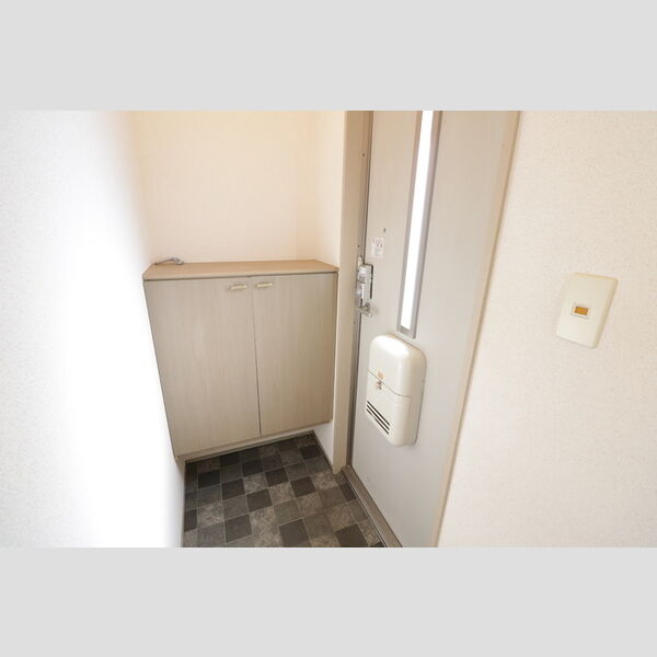 玄関 (101・玄関)