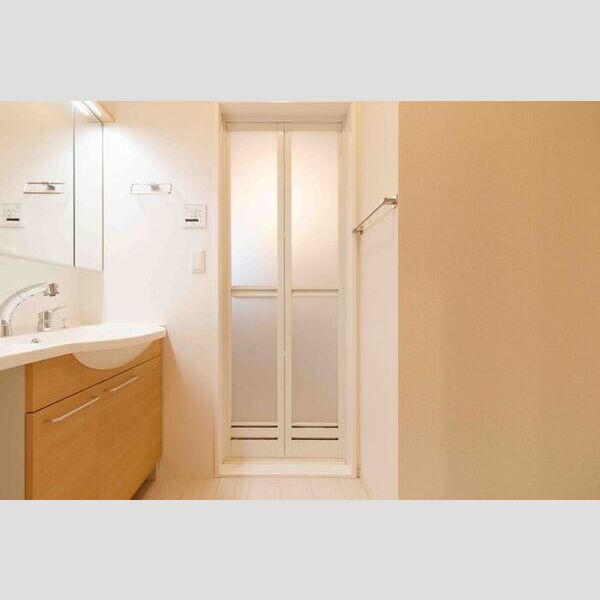 洗面所 (洗面所)