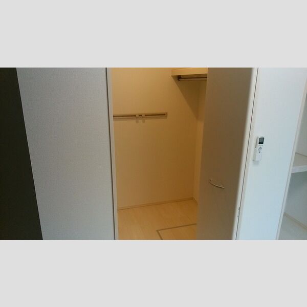 収納 (クローゼット)