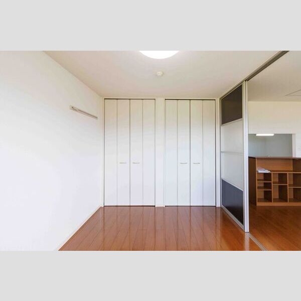 その他 (洋室)