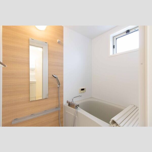 バス (201・浴室)