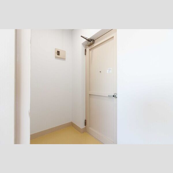 玄関 (401・玄関)