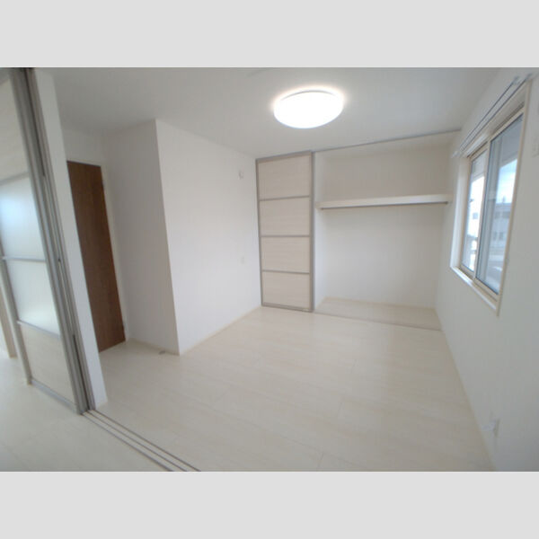 その他 (203・洋室)