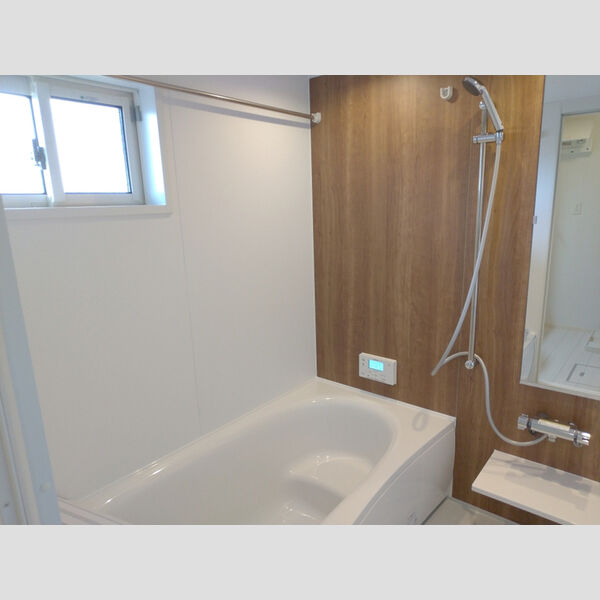 バス (203・バスルーム)