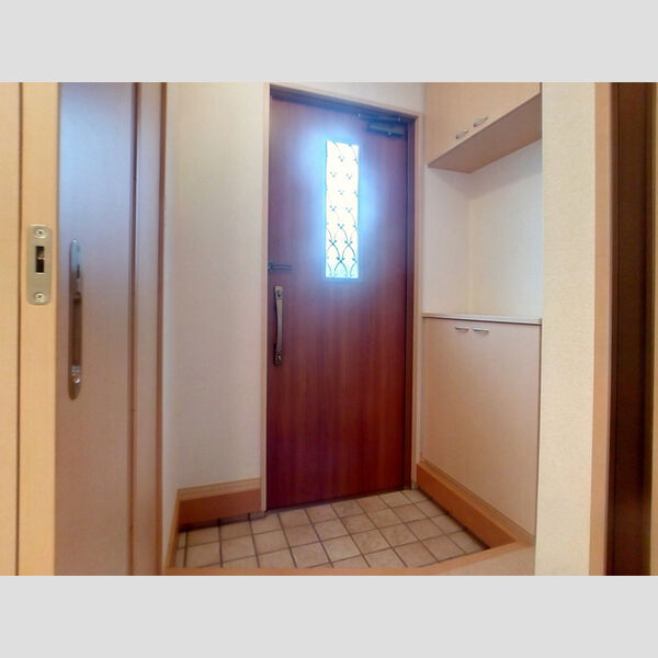 玄関 (玄関)