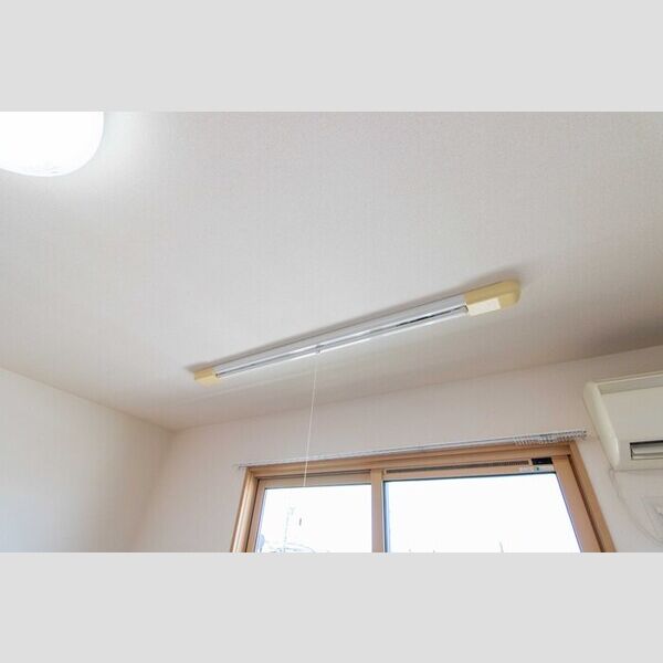 その他 (205・室内物干し)