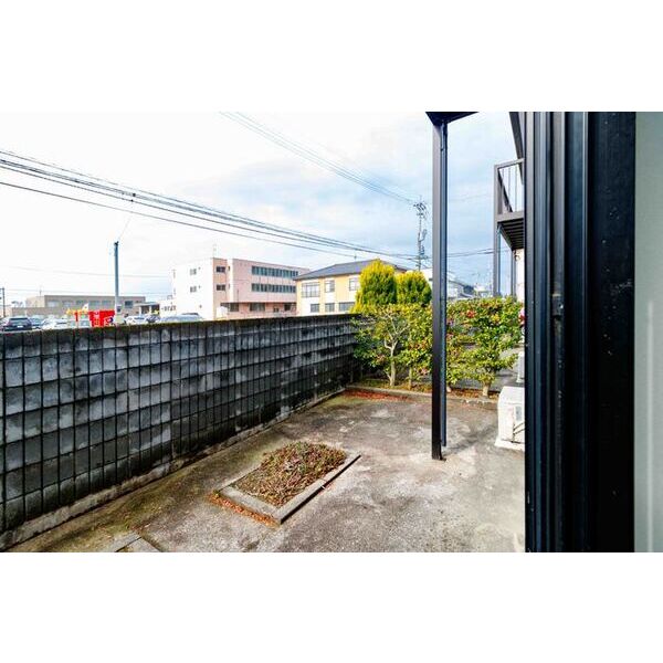 その他 (811・専用庭)