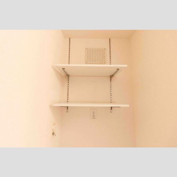 その他 (洗面可動棚)