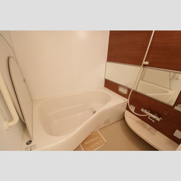 バス (A102・浴室)