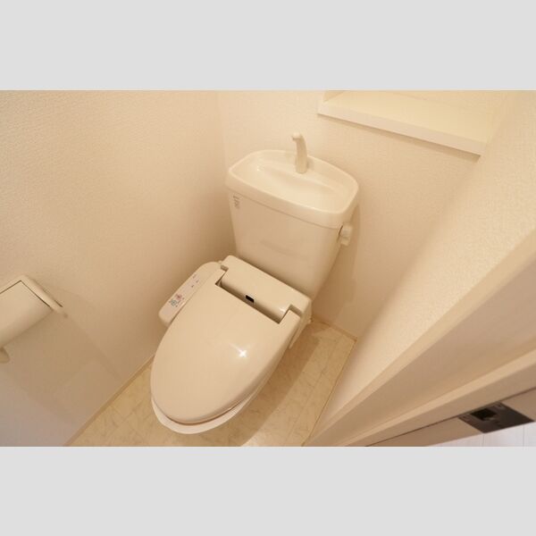 トイレ (A102・トイレ)