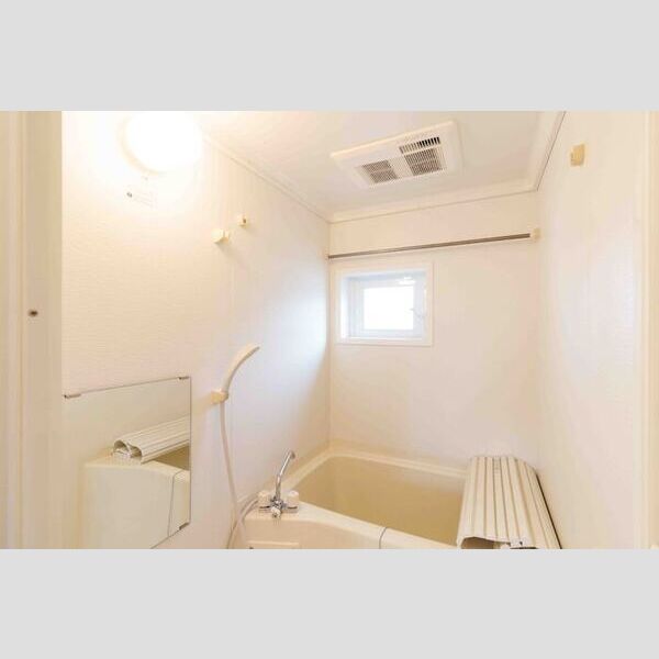 バス (E101・バス)