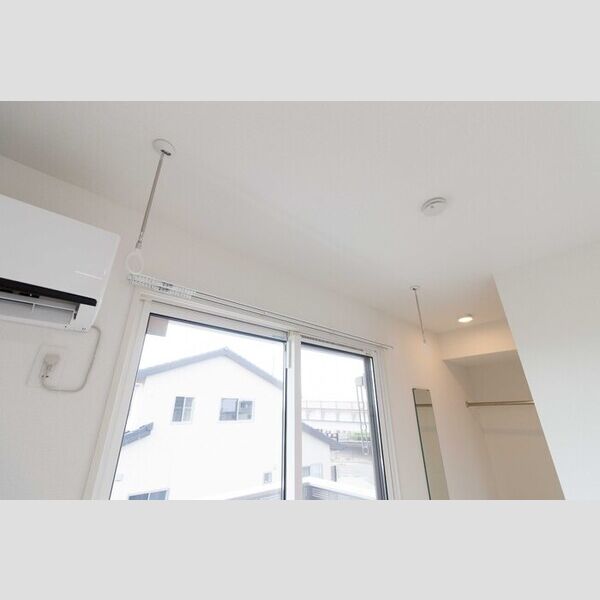 その他 (203・室内物干し竿棒)