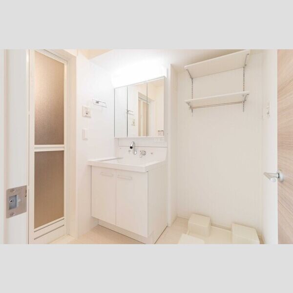 洗面所 (203・洗面所)
