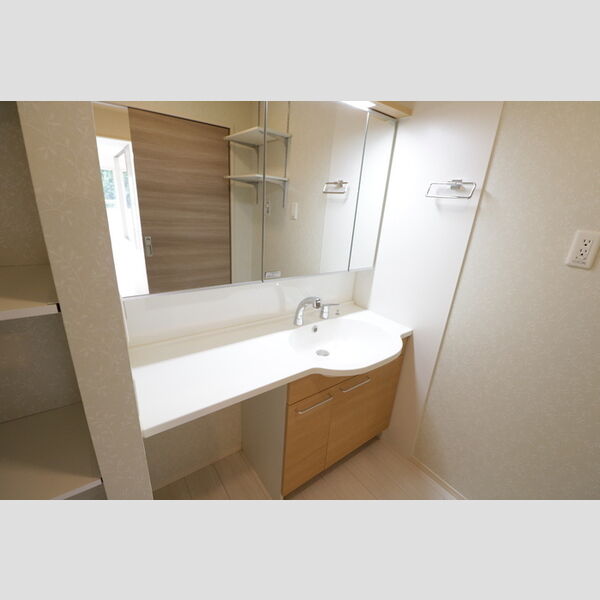 洗面所 (203・洗面所)