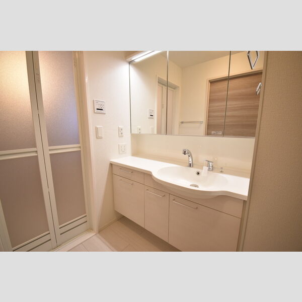 洗面所 (202・洗面所)