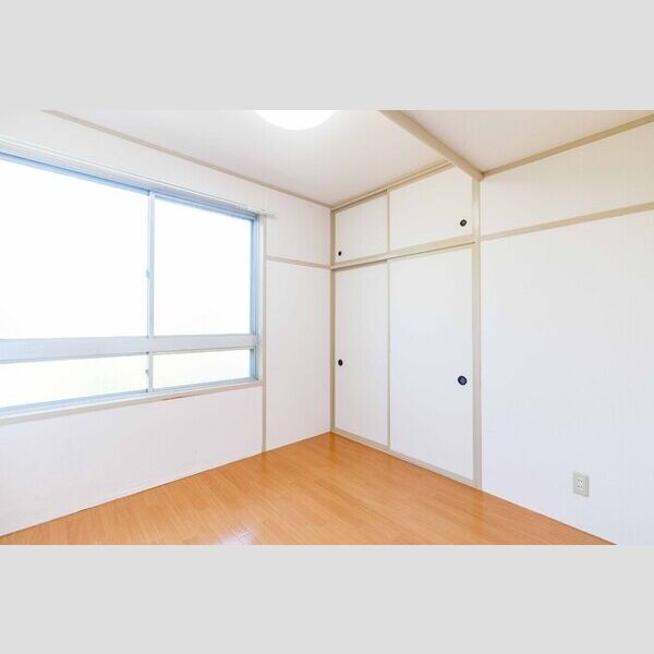 その他 (302・洋室)