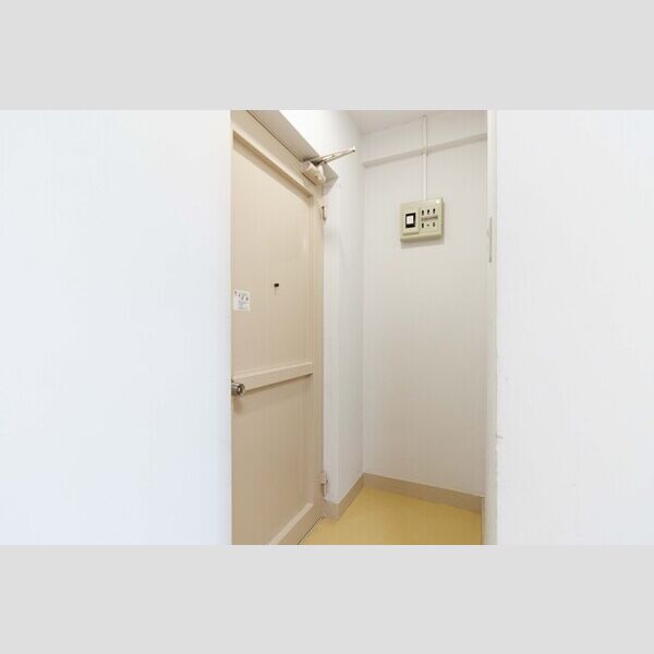 玄関 (302・玄関)