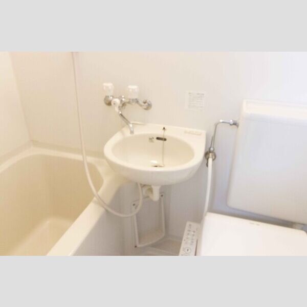 洗面所 (302・洗面台)