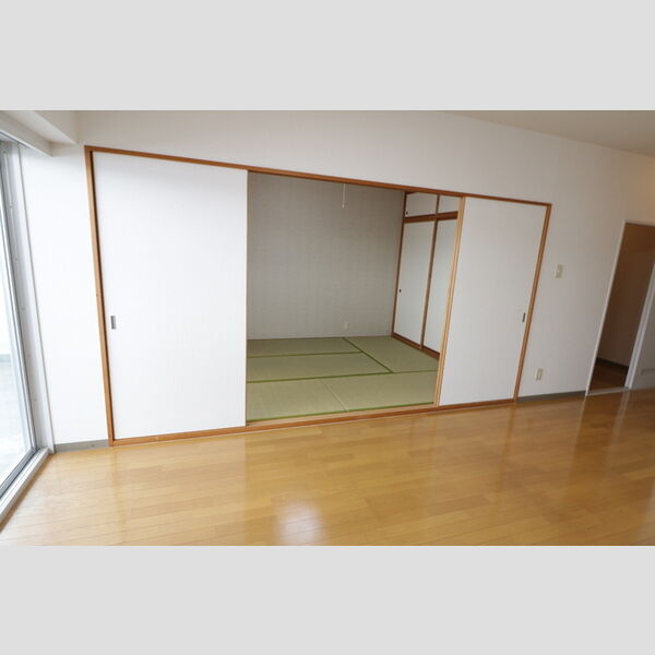 居室・リビング (F302・LDK+和室)