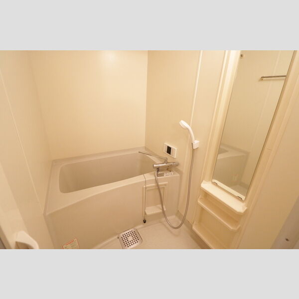 バス (F302・浴室)