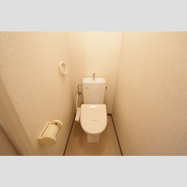 トイレ (F302・トイレ)