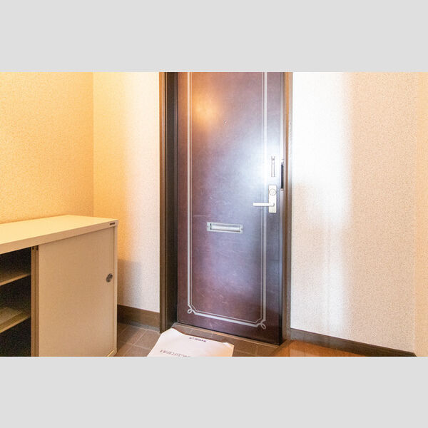 玄関 (101・玄関)