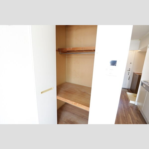 収納 (202・収納)