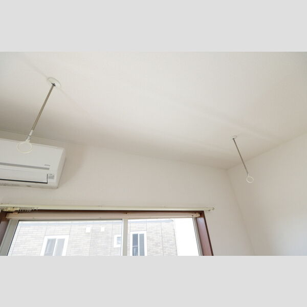 その他 (205・室内物干し竿棒)