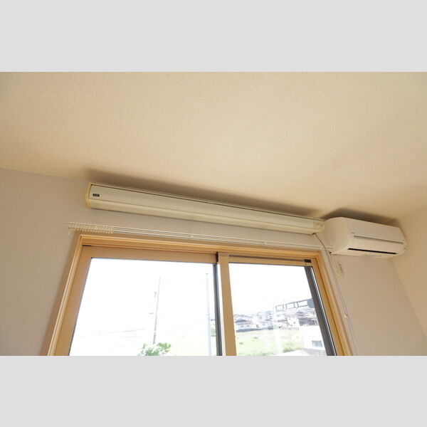 その他 (A201・室内物干し)