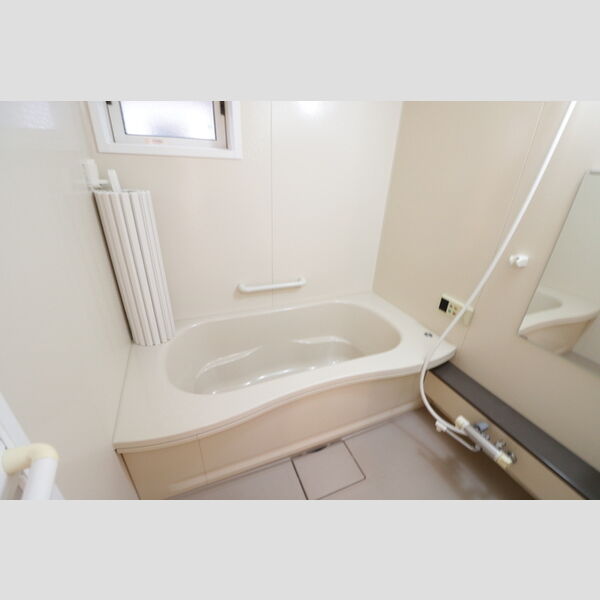 バス (B205・浴室)