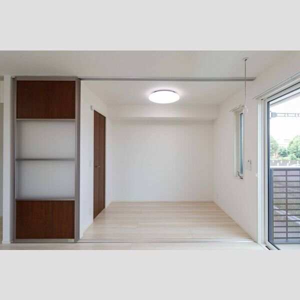 その他 (203・洋室)