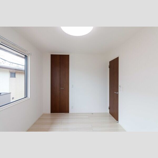 その他 (203・洋室)