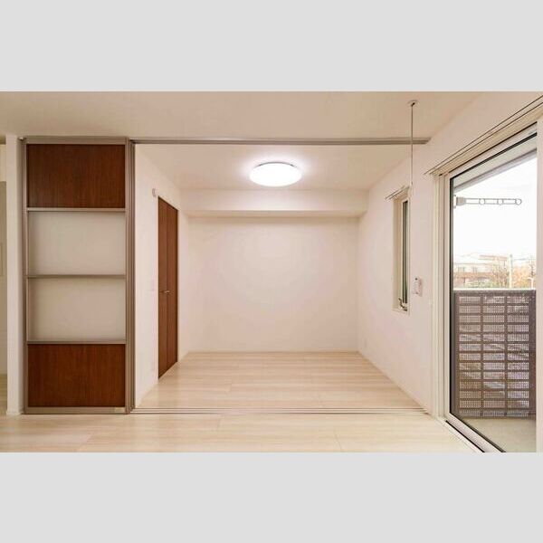 その他 (洋室)