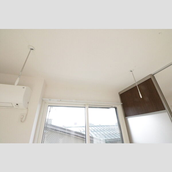 その他 (301・室内物干し竿棒)