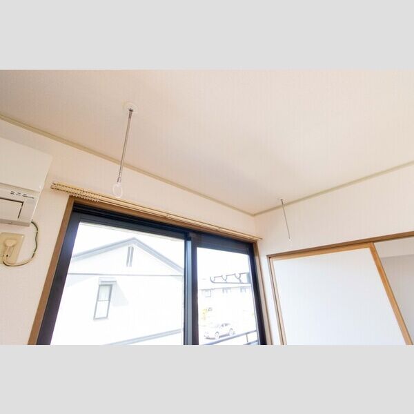 その他 (B203・室内物干し竿棒)