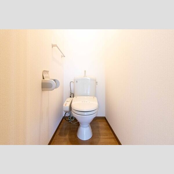 トイレ (B203・トイレ)