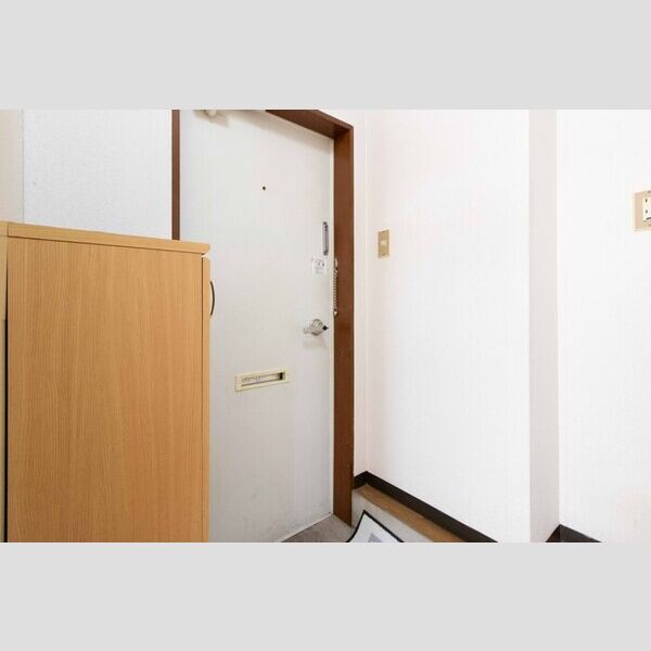 玄関 (105・玄関)