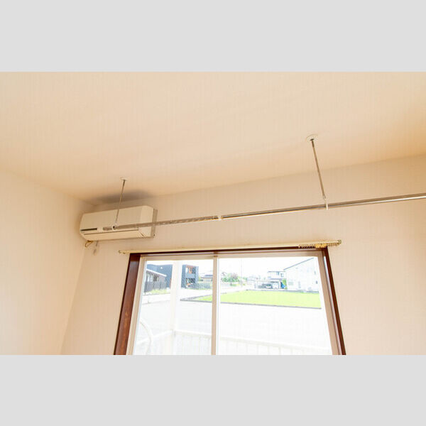 その他 (103・室内物干し竿棒)