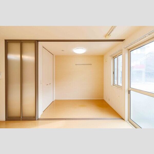 その他 (102・洋室)