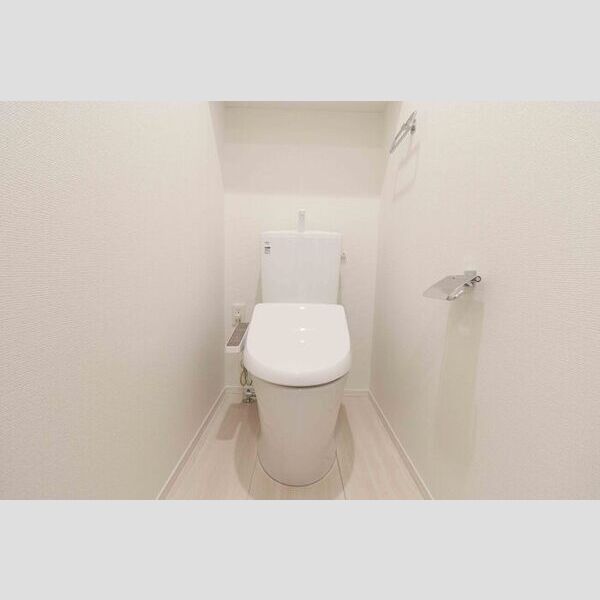 トイレ (102・トイレ)