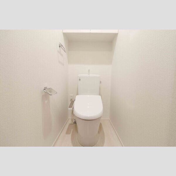 トイレ (303・トイレ)