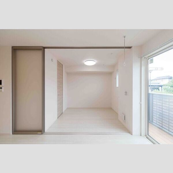 その他 (102・LDK横洋室)