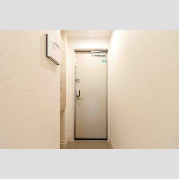 玄関 (102・玄関)