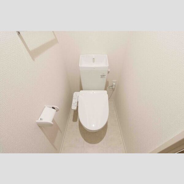 トイレ (102・トイレ)