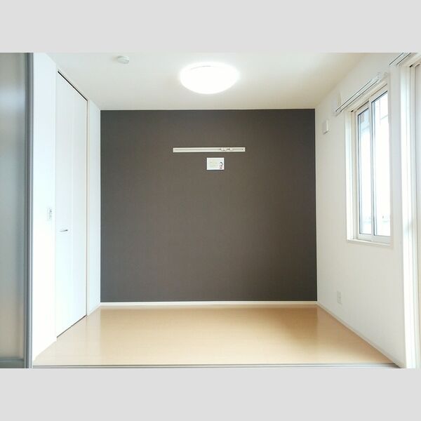 その他 (205・洋室)