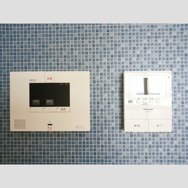 その他設備 (SECOMインターホン)