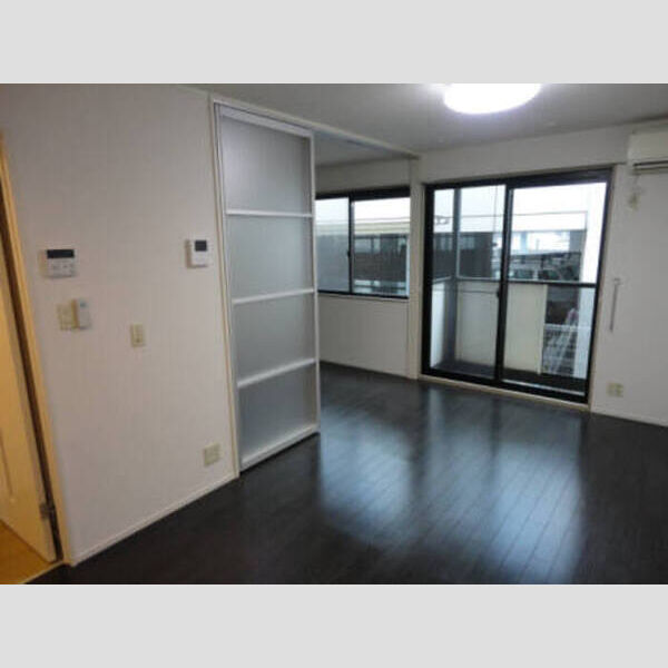 居室・リビング (102・DK)