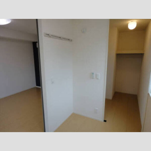 収納 (B201・ウォークインクローゼット)