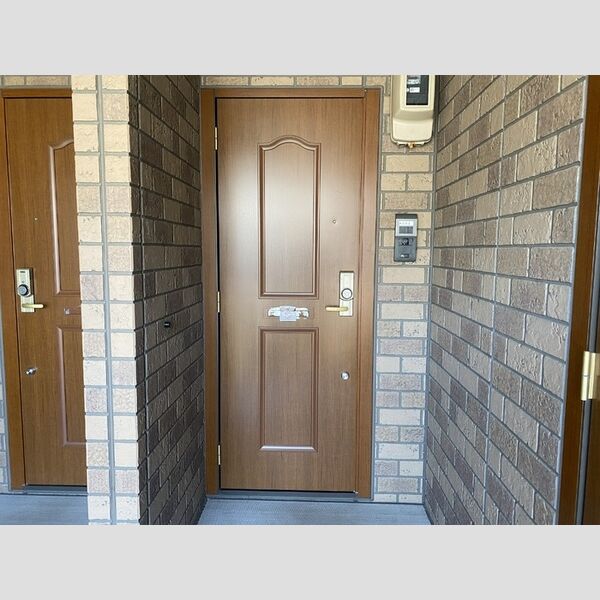 エントランス (玄関ドア)