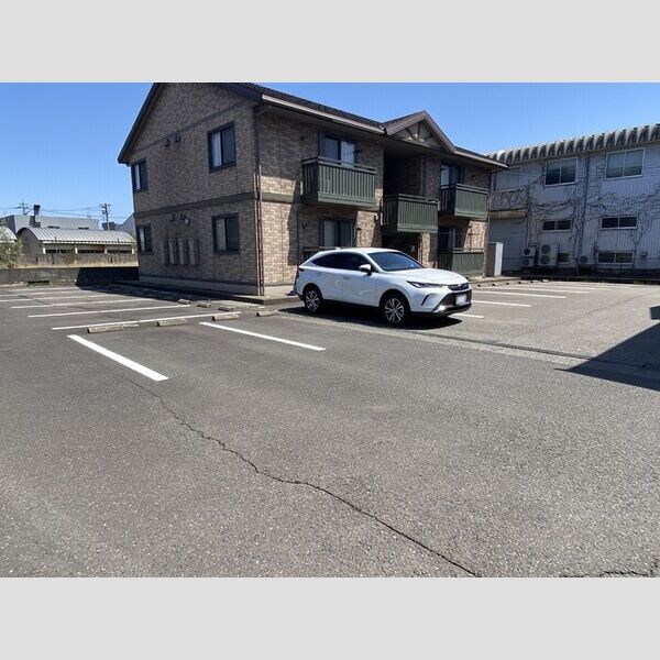 駐車場 (駐車場)